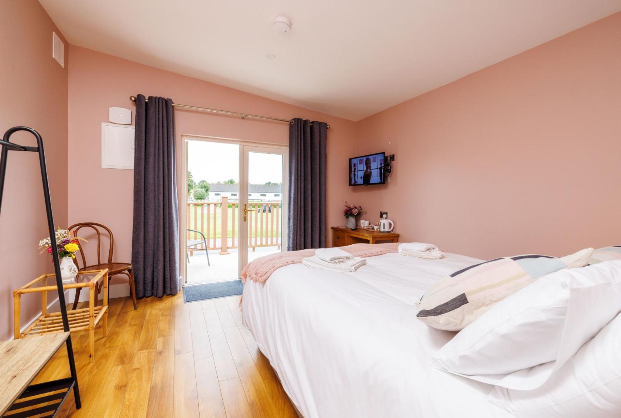 Stoneyford Luxurious Cabins Εξωτερικό φωτογραφία